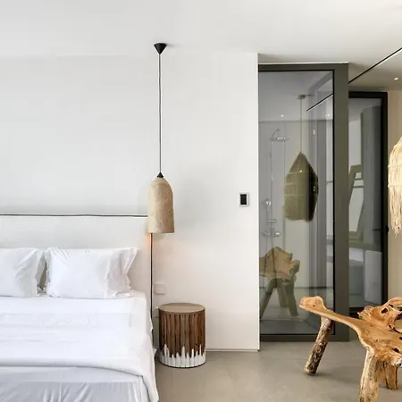 Luxury In Mykonos: An Oasis Of Elegance 5 Minutes From The Town Center *